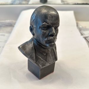 Statue of Lenin